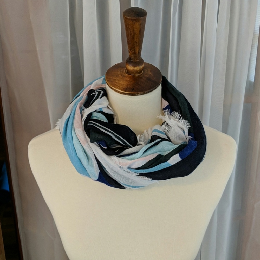 NWT Ann Taylor Loft Square Scarf 51x51